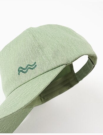 Gorra de sarga de algodón con olas bordadas