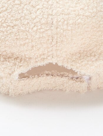 Gorra efecto borreguito lisa