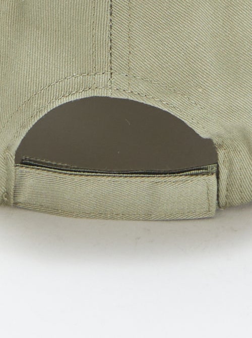 Gorra estilo baseball lisa - Kiabi Gorra estilo baseball lisa - Kiabi