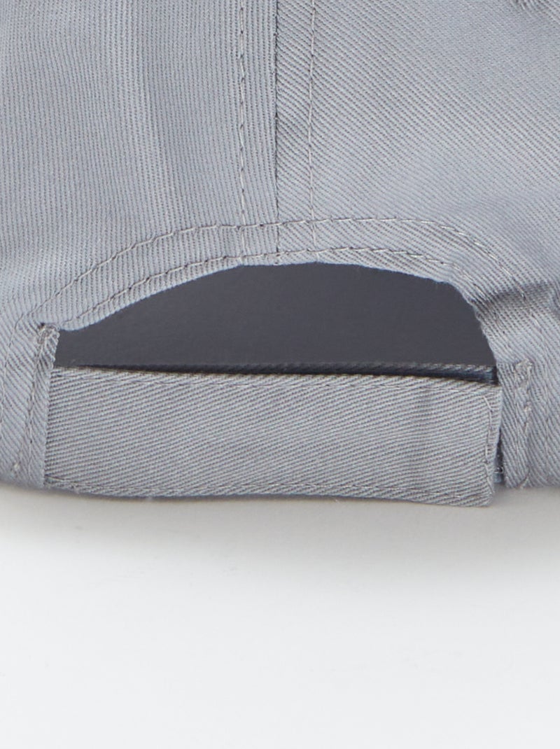 Gorra lisa de algodón GRIS - Kiabi