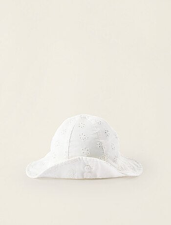 Gorro batista de algodón con bordado inglés