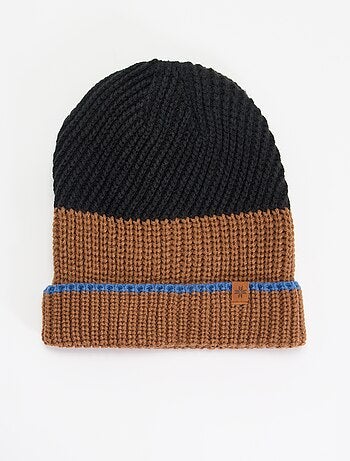 Gorro bicolor con vuelta