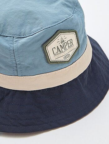 Gorro bicolor tipo camper