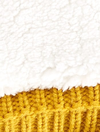 Gorro con borla y forro - Kiabi