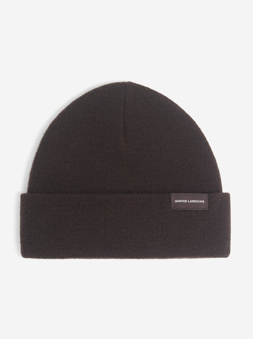 Gorro con etiqueta delante - Kiabi