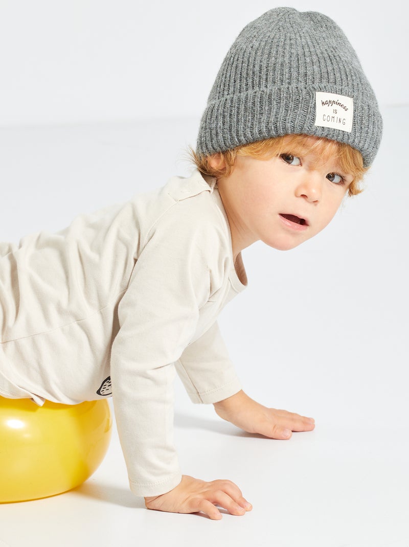Gorro con vuelta etiqueta gris - Kiabi