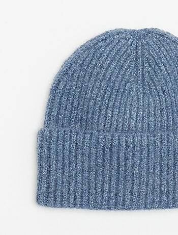 Gorro de punto acanalado