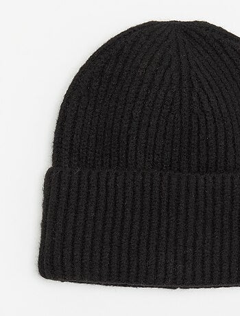 Gorro de punto acanalado