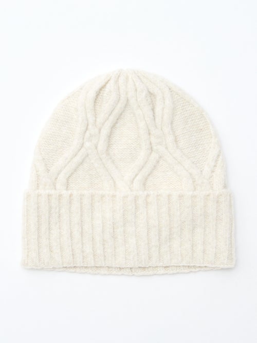Gorro de punto acanalado y trenzado liso - Kiabi