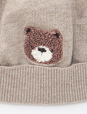 Gorro de punto con pompón