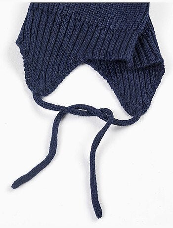 Gorro de punto con tirantes laterales