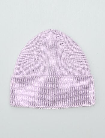 Gorro de punto con vuelta