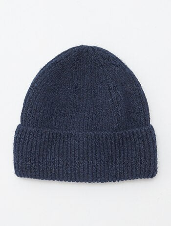 Gorro de punto de canalé con vuelta