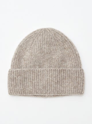 Gorro de punto de canalé con vuelta
