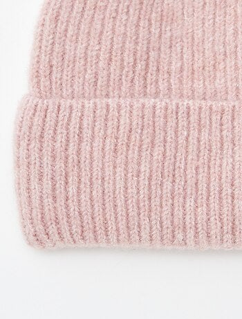 Gorro de punto de canalé con vuelta