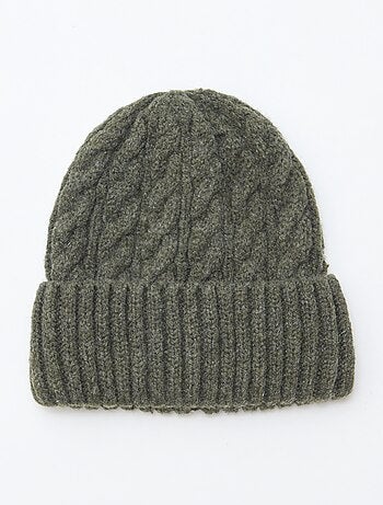 Gorro de punto trenzado