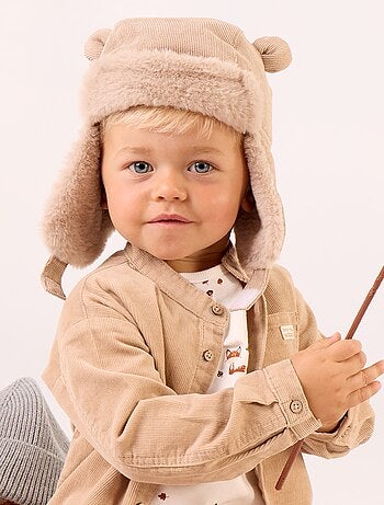 Gorro forrado con orejas de fantasía en la parte superior