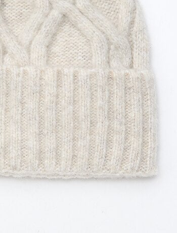 Gorro liso y acanalado con pompón