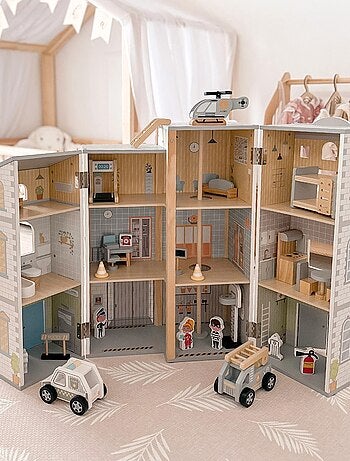 Gran estación de bomberos y comisaría de madera con accesorios para juego infantil
