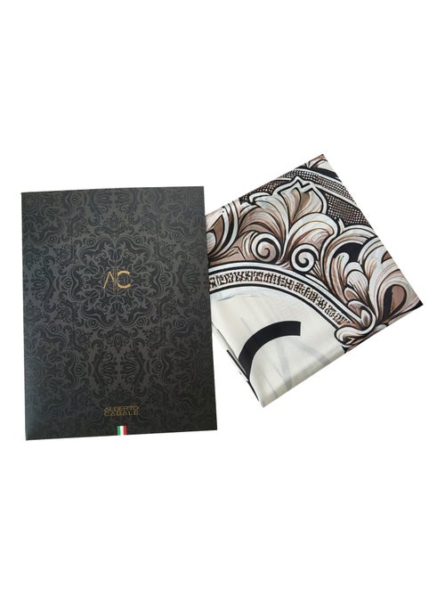 Gran Pañuelo de seda Authentic Zoé - Kiabi Gran Pañuelo de seda Authentic Zoé - Kiabi