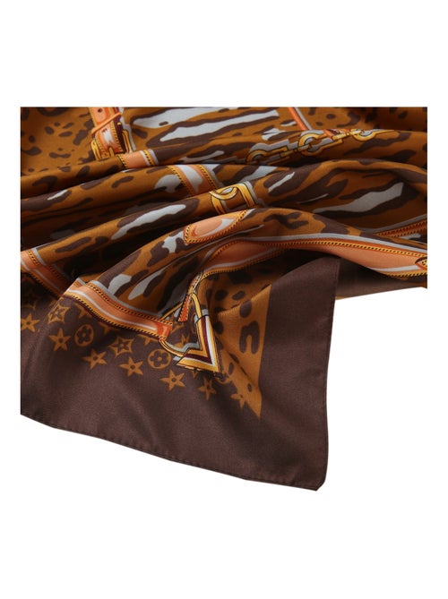 Gran Pañuelo de seda Pantcase Zoé - Kiabi Gran Pañuelo de seda Pantcase Zoé - Kiabi