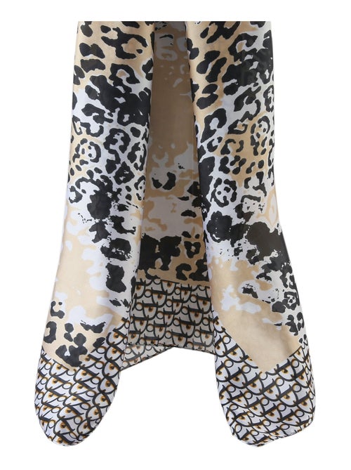 Gran Pañuelo de Seda Pantherspirit Zoé - Kiabi Gran Pañuelo de Seda Pantherspirit Zoé - Kiabi