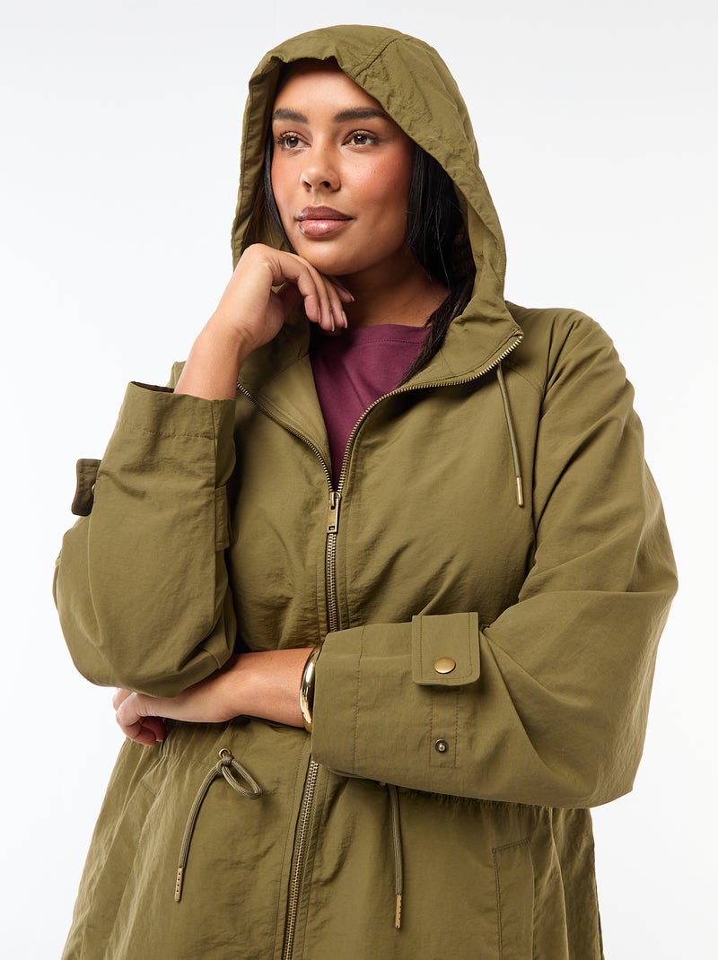 Impermeable con capucha Verde - Kiabi