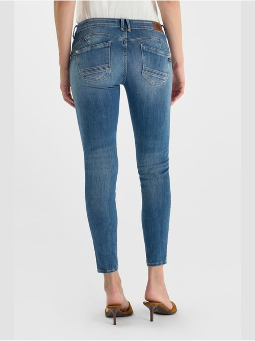 Jeans push-up slim PULP, 7/8 - Kiabi Jeans push-up slim PULP, 7/8 - Kiabi
