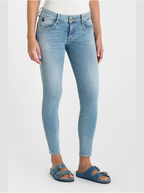Jeans push-up slim PULP, 7/8 - Kiabi Jeans push-up slim PULP, 7/8 - Kiabi