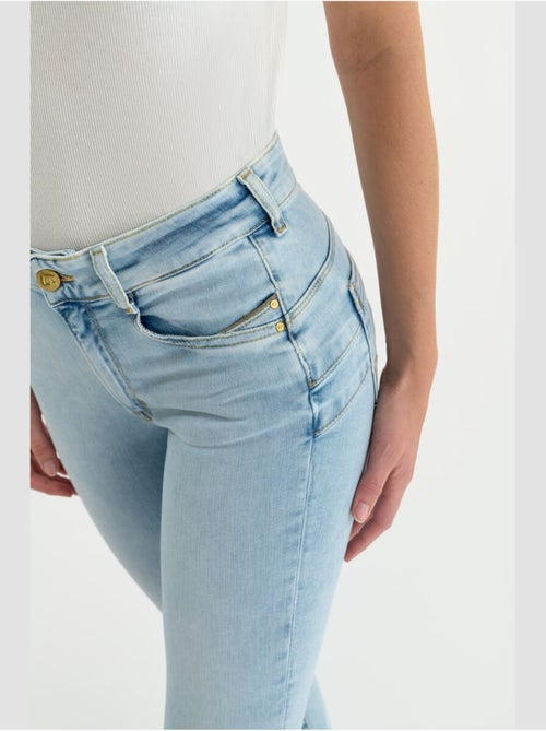 Jeans push-up slim tiro alto PULP, 7/8 - Kiabi Jeans push-up slim tiro alto PULP, 7/8 - Kiabi