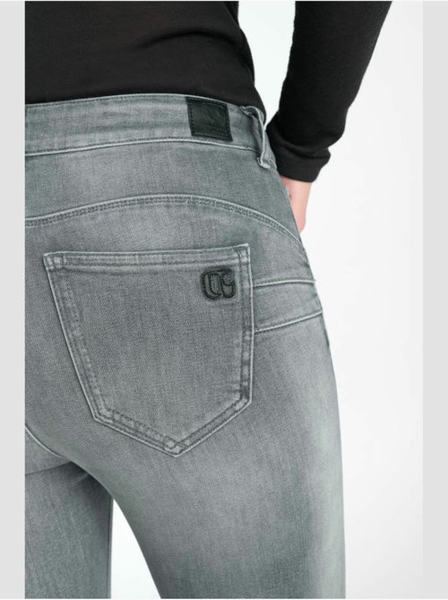 Jeans push-up slim tiro alto pulp, 7/8 - Kiabi Jeans push-up slim tiro alto pulp, 7/8 - Kiabi