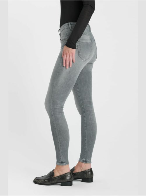 Jeans push-up slim tiro alto pulp, 7/8 - Kiabi Jeans push-up slim tiro alto pulp, 7/8 - Kiabi