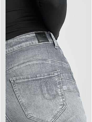 Jeans push-up slim tiro alto PULP, largo 34