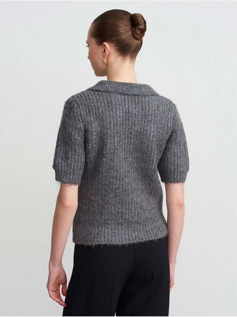 Jersey acanalado texturizado con cuello polo Gris antracita - Kiabi
