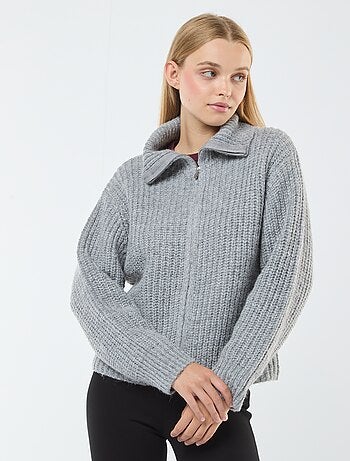 Jersey con cremallera en el cuello