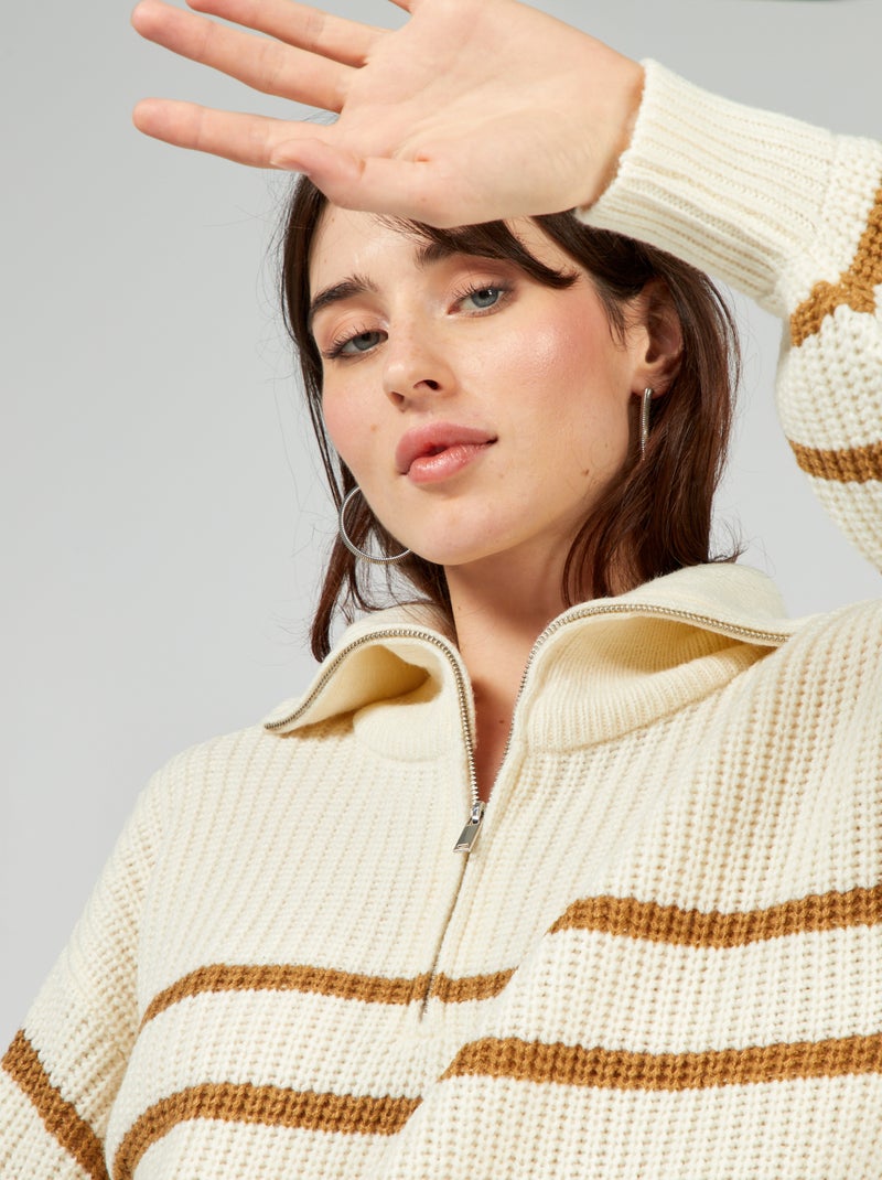 Jersey con cremallera en el cuello y estampado a 'rayas' MARRON - Kiabi