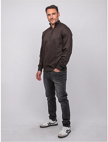 Jersey con cuello alto y cremallera larko