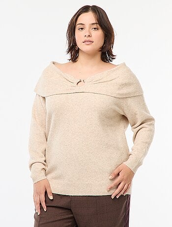 Jersey con cuello bardot y detalle en el pecho