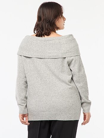 Jersey con cuello bardot y detalle en el pecho