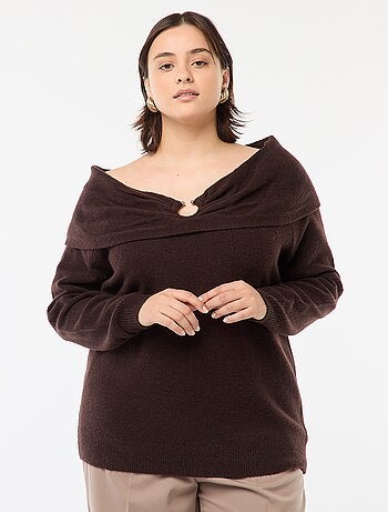 Jersey con cuello bardot y detalle en el pecho