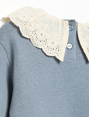 Jersey con cuello de fantasía y bordado inglés