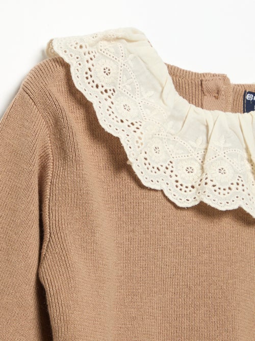 Jersey con cuello de fantasía y bordado inglés - Kiabi