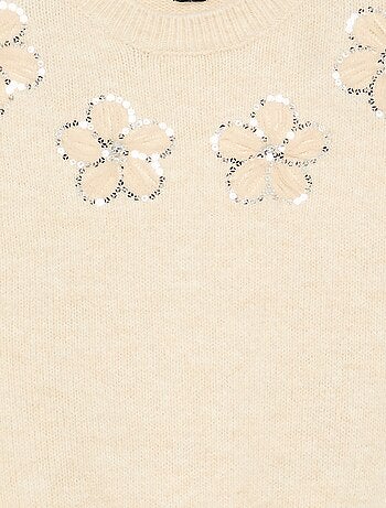 Jersey con flores bordadas y lentejuelas