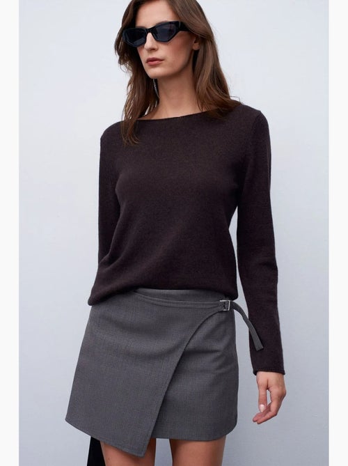 Jersey de cashmere acanalado con cuello barco dilvin - Kiabi Jersey de cashmere acanalado con cuello barco dilvin - Kiabi
