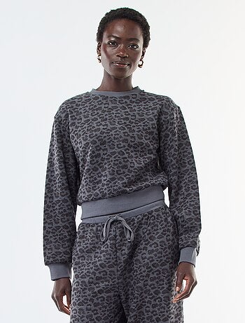 Jersey de cuello redondo suave con estampado de leopardo