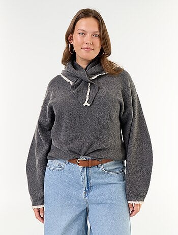 Jersey de cuello redondo y mangas anchas con pañuelo a juego