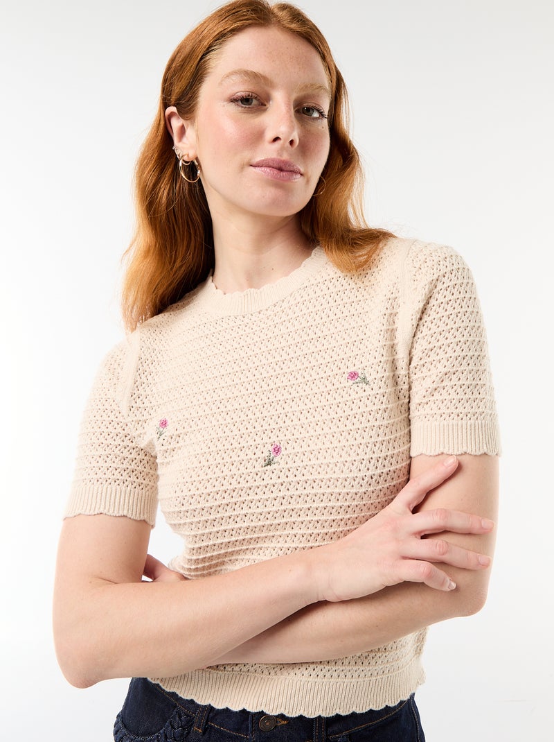 Jersey de manga corta con flores bordadas Beige - Kiabi