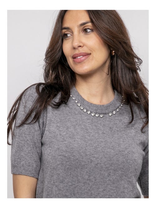 Jersey de manga corta con strass en el cuello KACOOPER - Kiabi