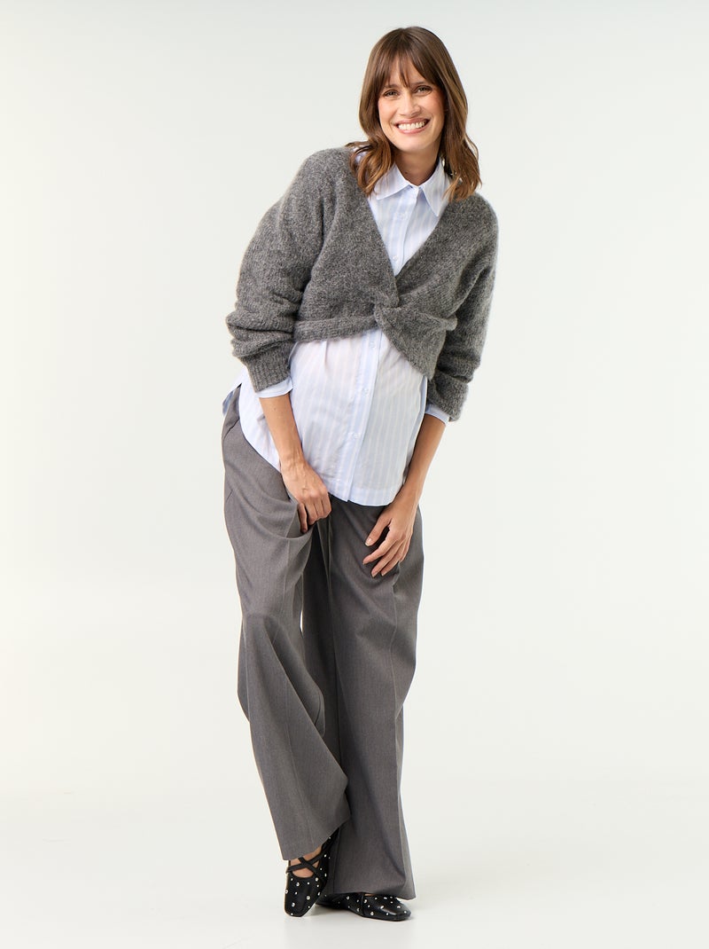 Jersey de maternidad cropped con efecto retorcido Gris - Kiabi