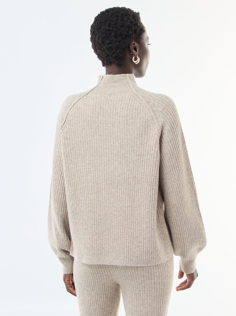 Jersey de punto canalé de manga larga y cuello alto Beige - Kiabi